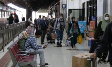 Libur Nataru, Ribuan Penumpang Kereta Api Masuk Kediri