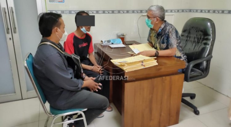 Polisi Periksa Kejiwaan AJ, Tersangka Pembacokan Ayah di Pagu
