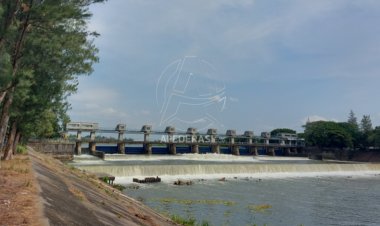 Bendung Gerak Waruturi Jadi Jujukan Wisatawan Saat Libur Tahun Baru