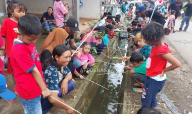 Peringati 15 Tahun, Partai Gerindra Kediri Gelar Mancing Bersama Warga Kampung Baru
