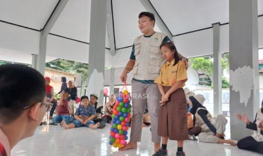 Padati Garasi UMKM Pare, Gusdurian Pare Ajak Siswa ABK di Kediri Belajar di Luar Ruang