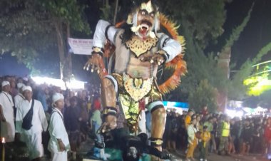 Meriah, Begini Perayaan Ogoh-Ogoh di Lereng Gunung Anjasmoro Kandangan